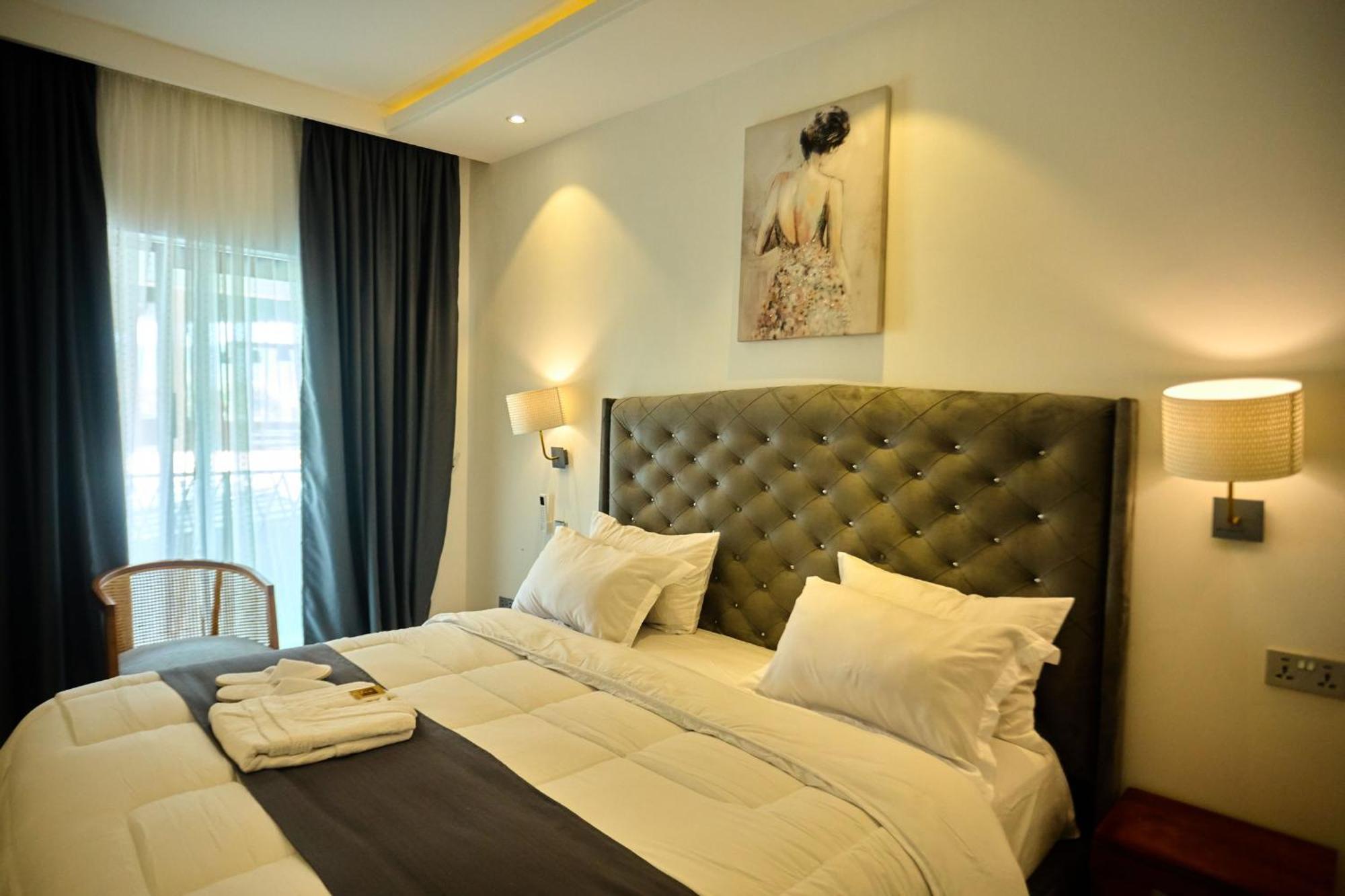 Aiden Homes And Apartments Hotel Koforidua Zewnętrze zdjęcie