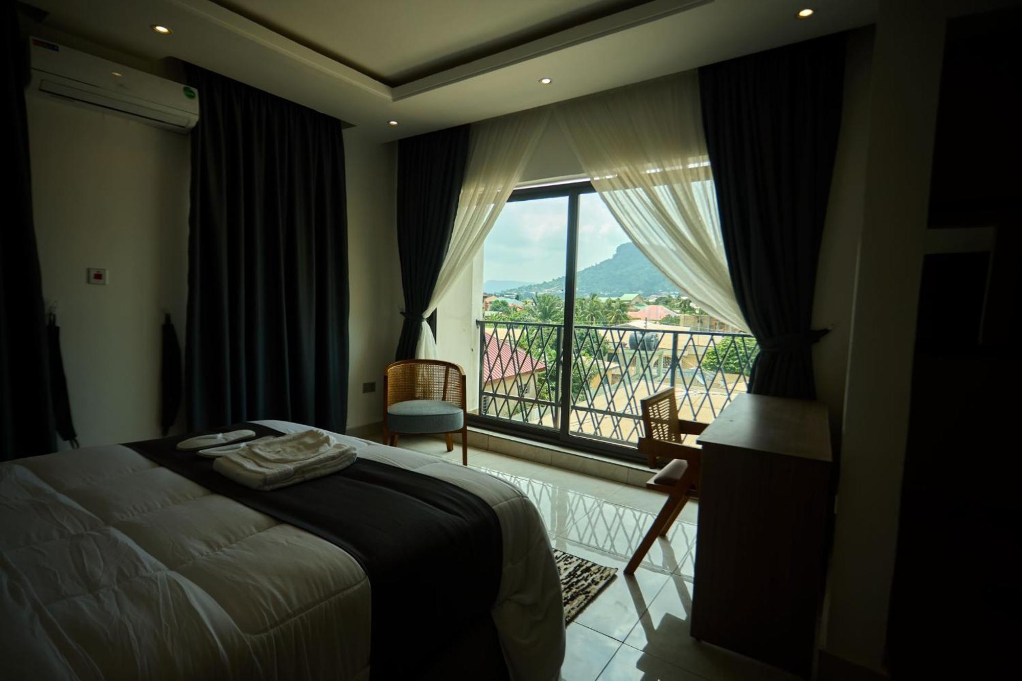 Aiden Homes And Apartments Hotel Koforidua Zewnętrze zdjęcie