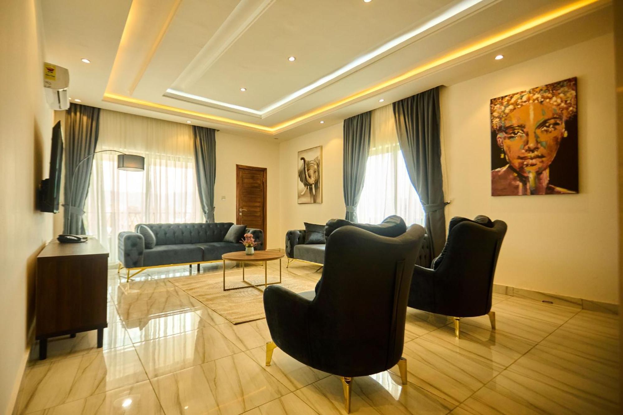 Aiden Homes And Apartments Hotel Koforidua Zewnętrze zdjęcie