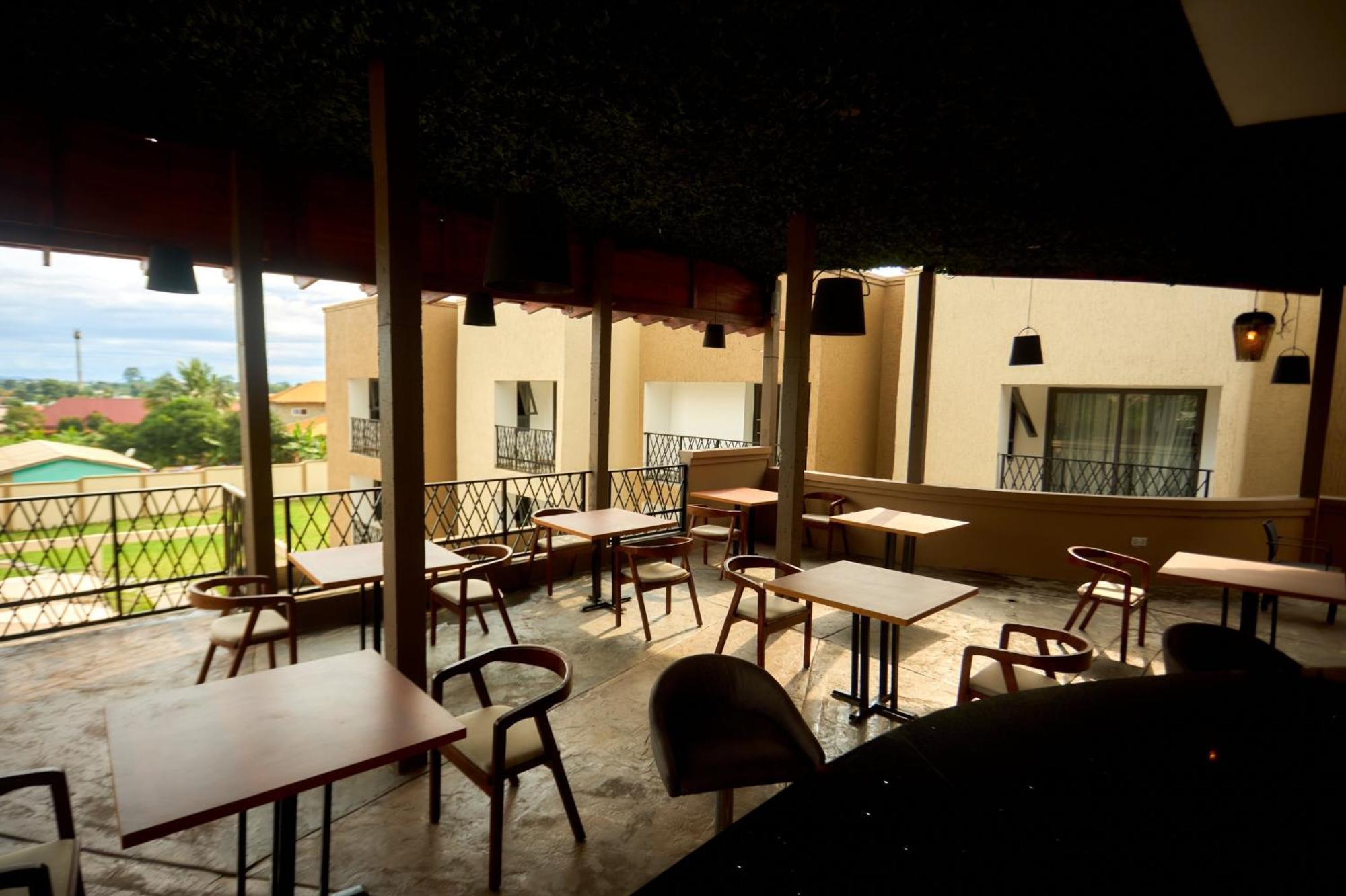 Aiden Homes And Apartments Hotel Koforidua Zewnętrze zdjęcie