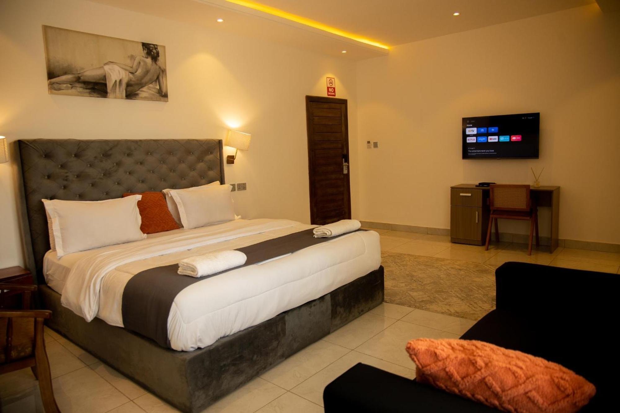 Aiden Homes And Apartments Hotel Koforidua Zewnętrze zdjęcie