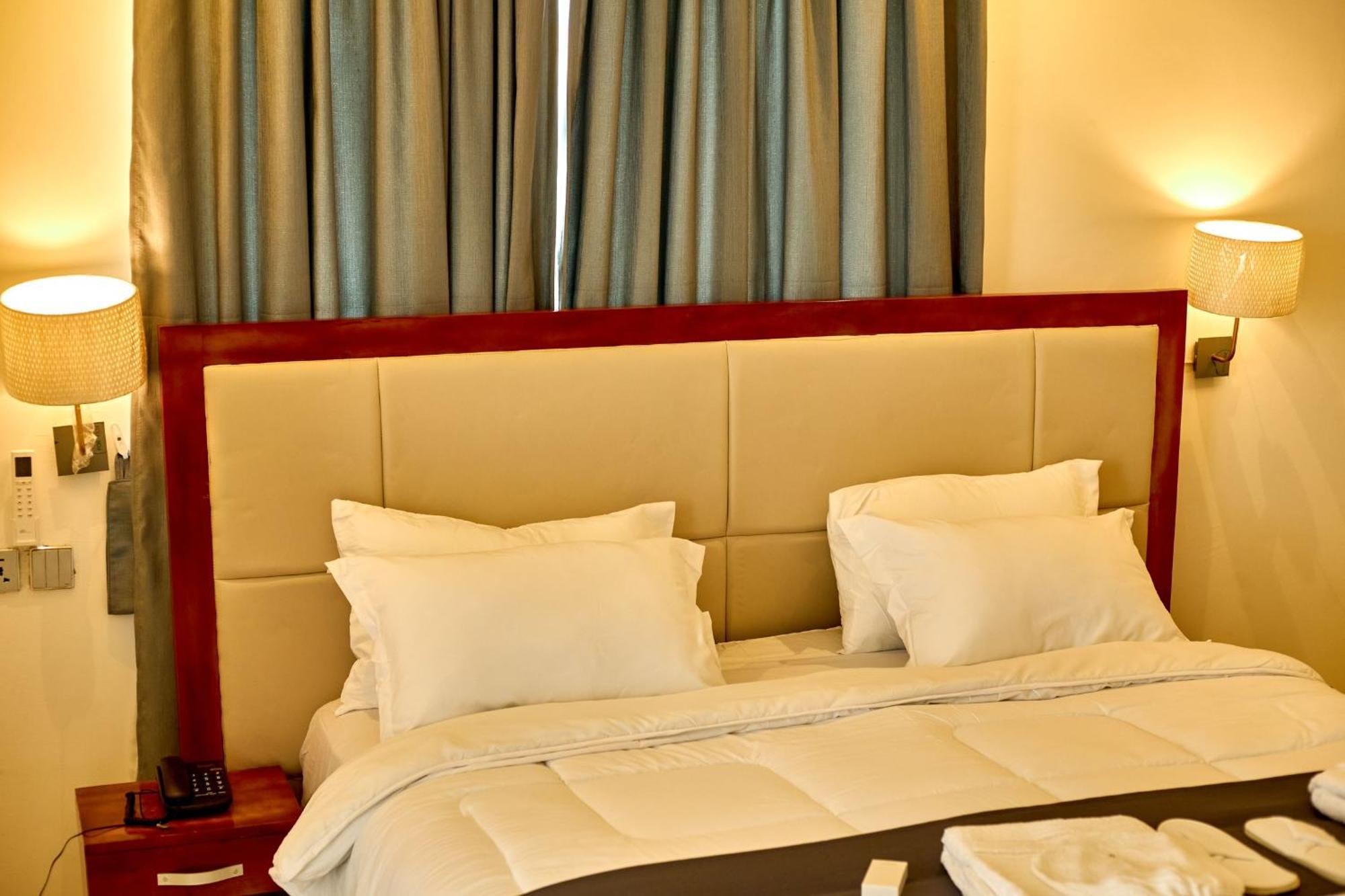 Aiden Homes And Apartments Hotel Koforidua Zewnętrze zdjęcie