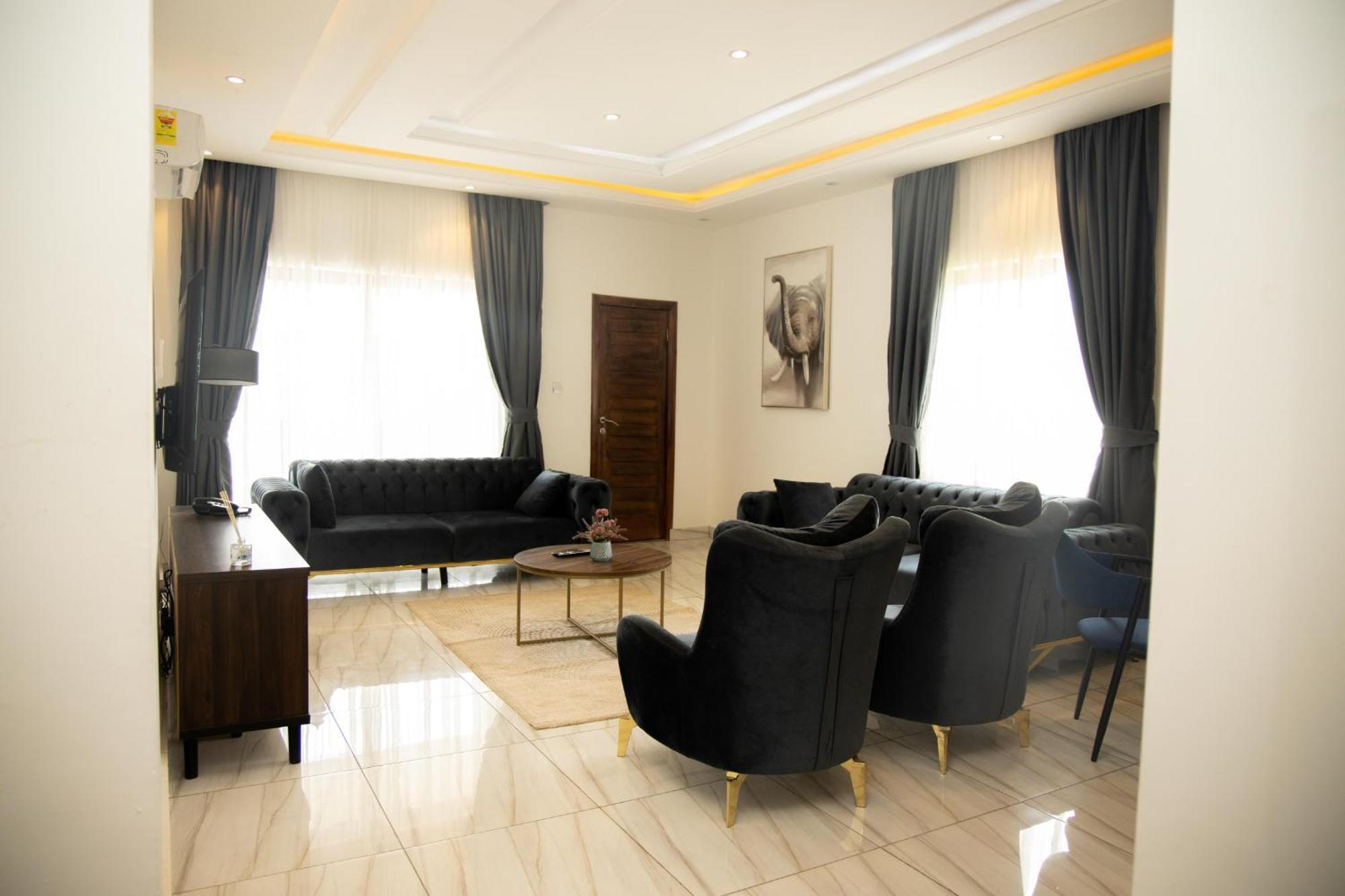 Aiden Homes And Apartments Hotel Koforidua Zewnętrze zdjęcie