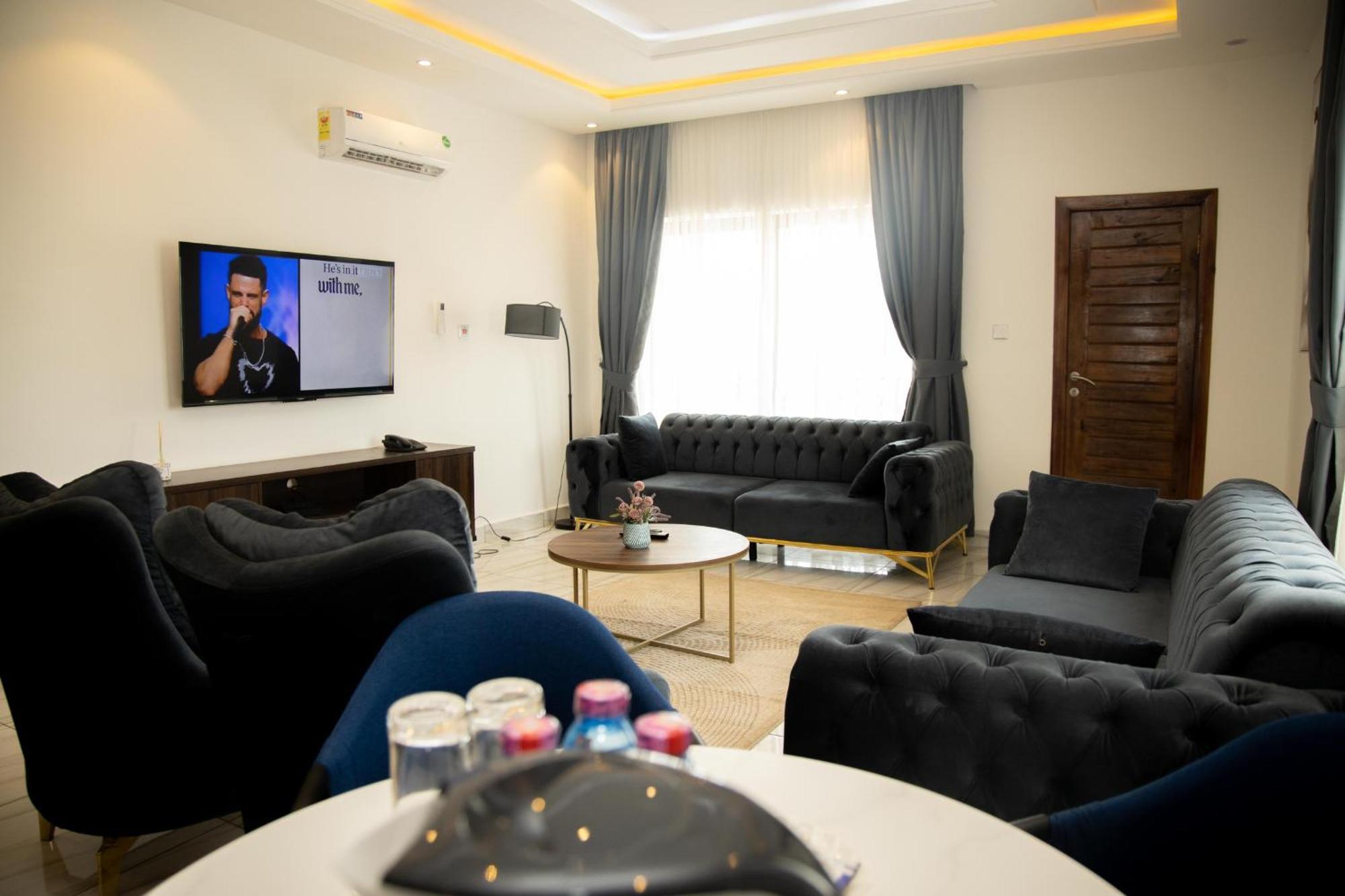 Aiden Homes And Apartments Hotel Koforidua Zewnętrze zdjęcie