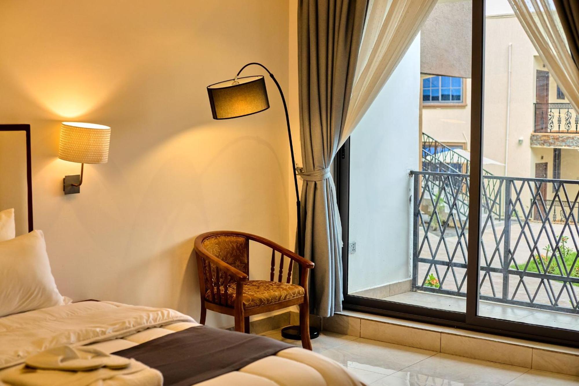 Aiden Homes And Apartments Hotel Koforidua Zewnętrze zdjęcie