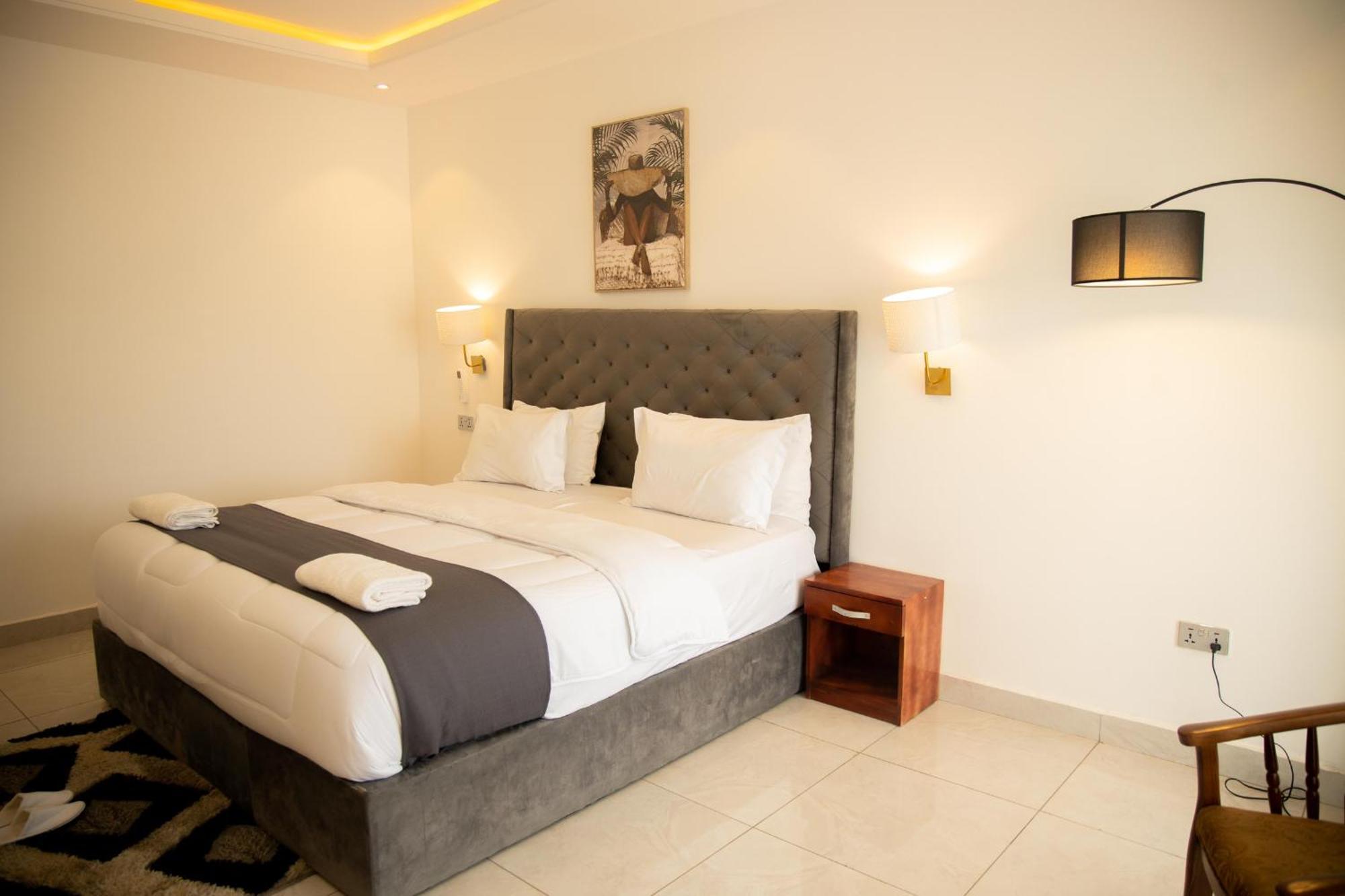 Aiden Homes And Apartments Hotel Koforidua Zewnętrze zdjęcie